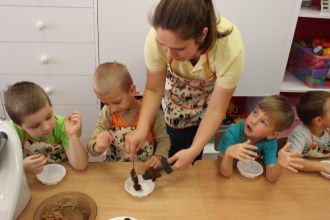 Warsztaty kulinarno - sensoryczne pt. 'Dzieciaki Zdrowo Smakują'