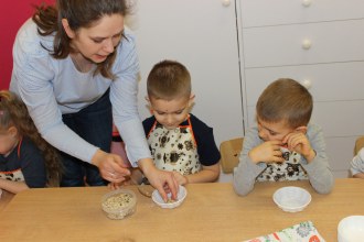 Warsztaty kulinarno-sensoryczne 'Dzieciaki Zdrowo Smakują'