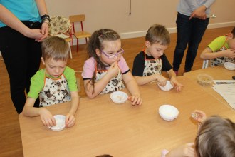 Warsztaty kulinarno-sensoryczne 'Dzieciaki Zdrowo Smakują'